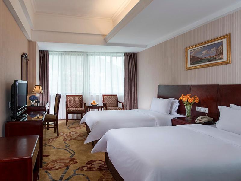 Vienna Hotel Shenzhen Yinhu Bus Station Esterno foto